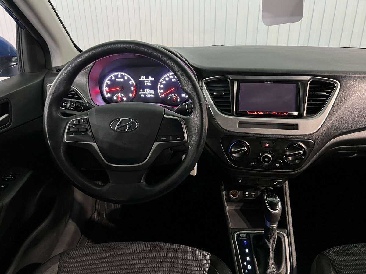 Купить Hyundai Solaris с пробегом. Фото: #10