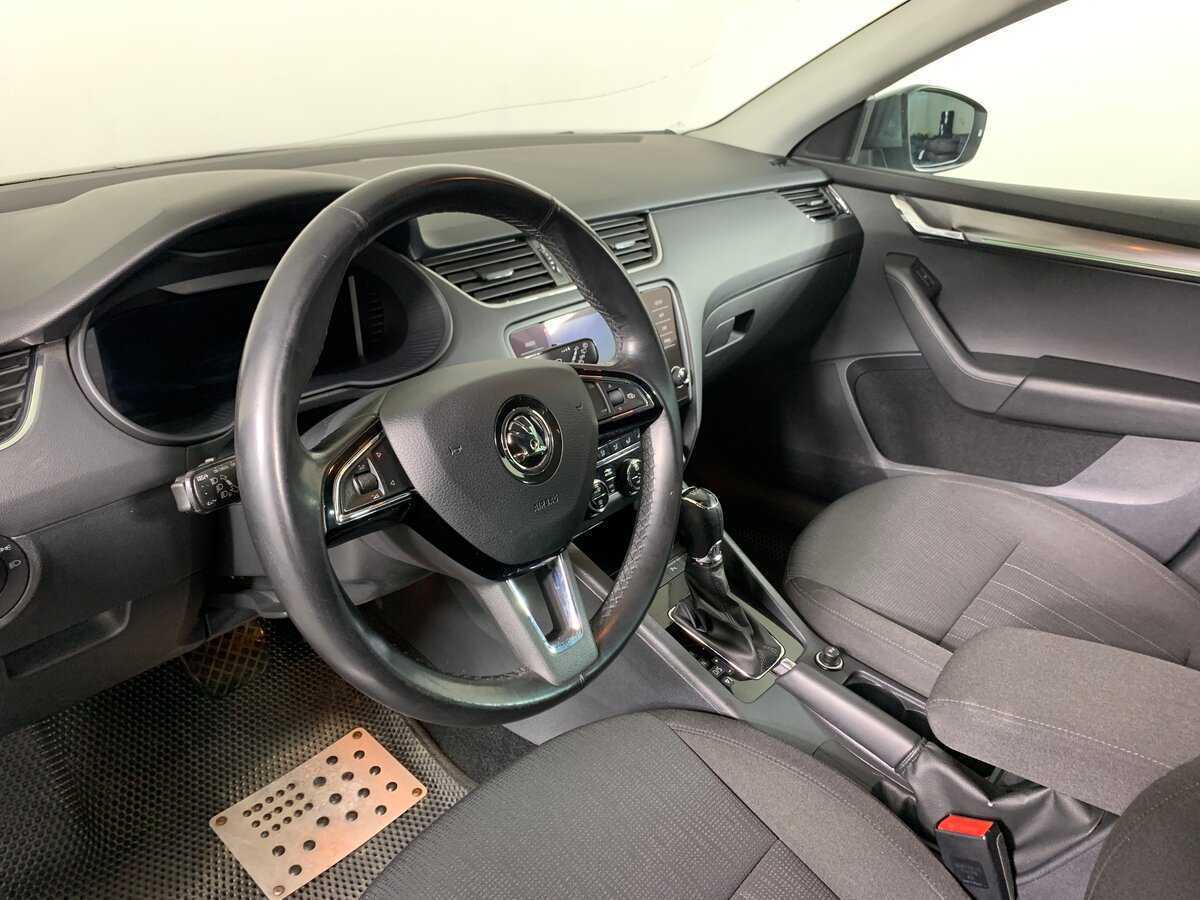 Купить Skoda Octavia с пробегом. Фото: #11