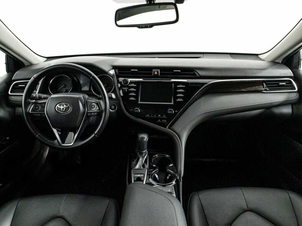 Купить Toyota Camry с пробегом. Фото: #12