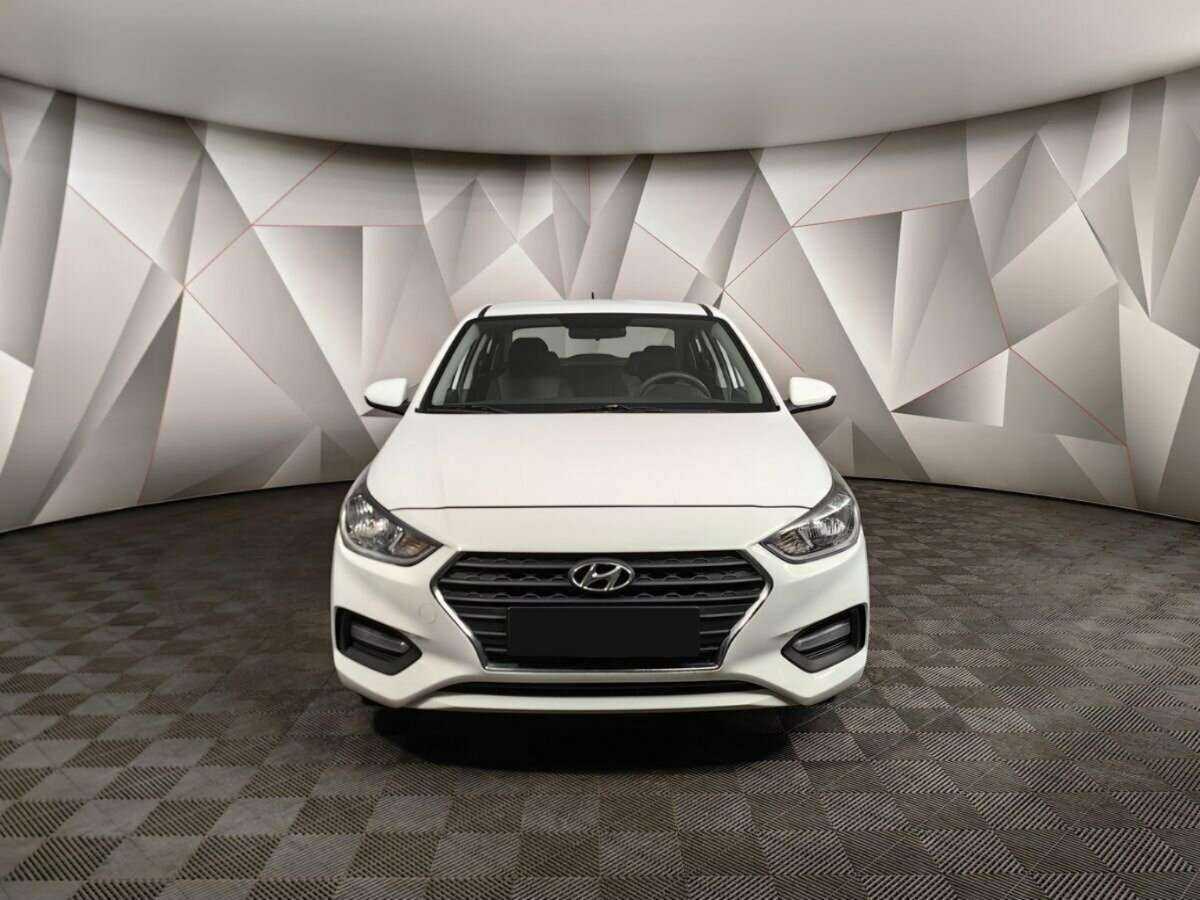 Купить Hyundai Solaris с пробегом. Фото: #6