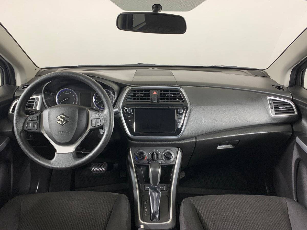 Купить Suzuki SX4 с пробегом. Фото: #11