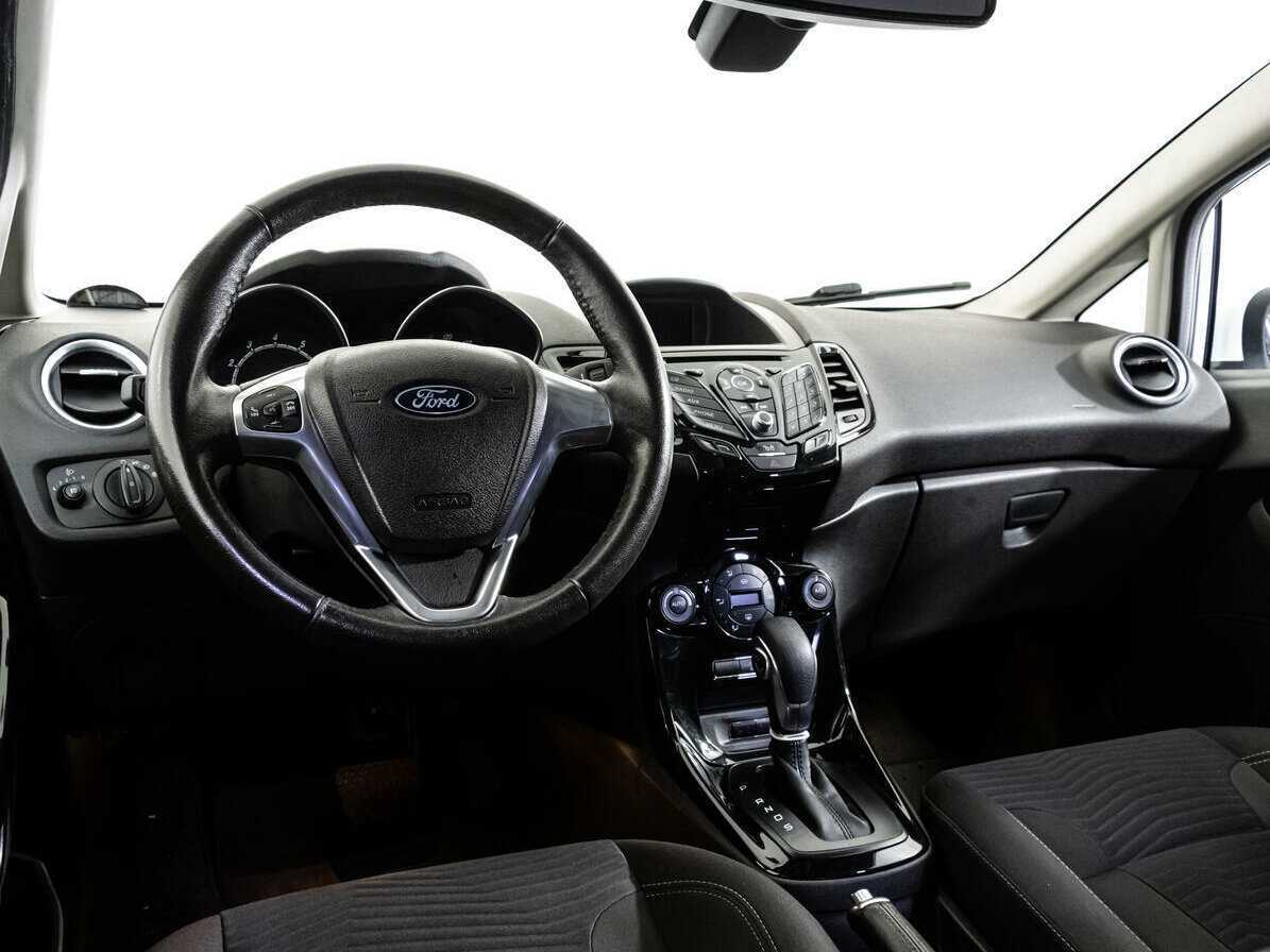Купить Ford Fiesta с пробегом. Фото: #8