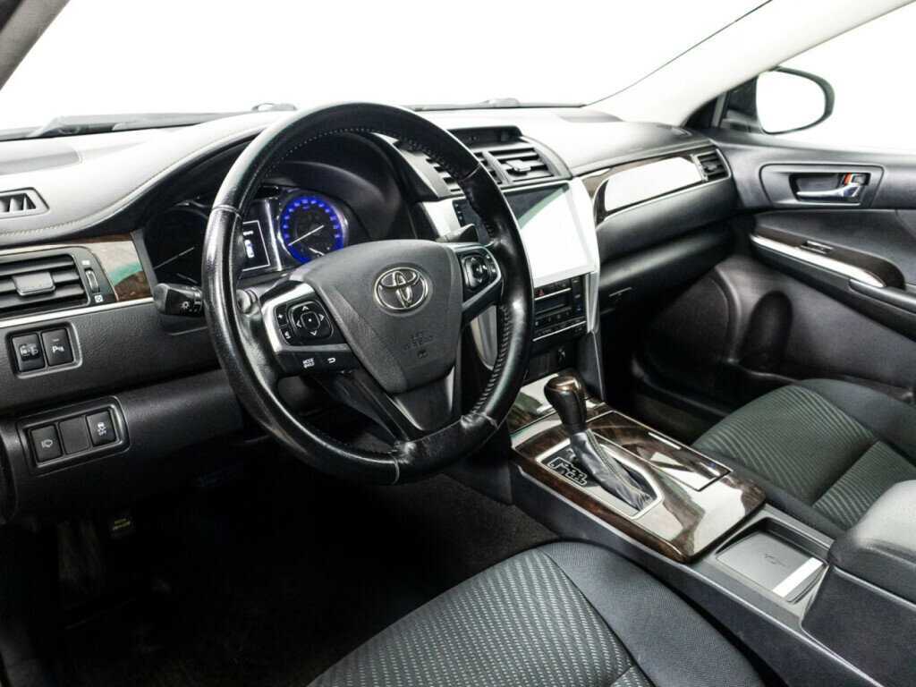 Купить Toyota Camry с пробегом. Фото: #10
