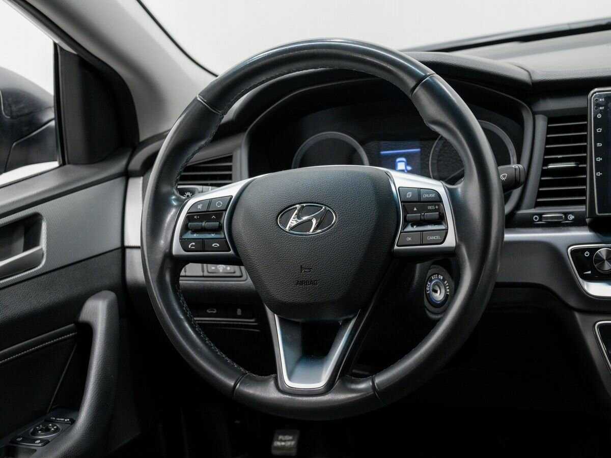 Купить Hyundai Sonata с пробегом. Фото: #10