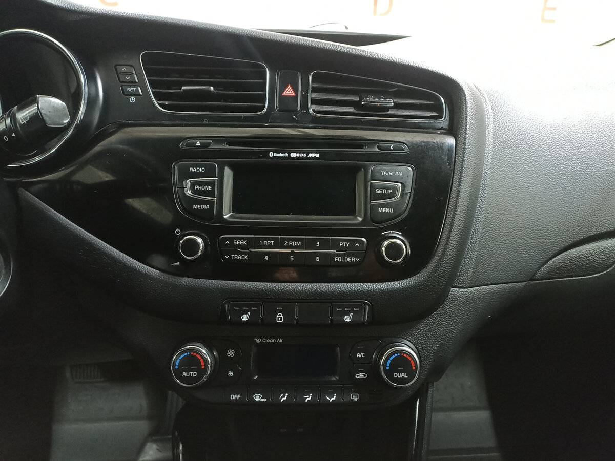 Купить Kia Ceed с пробегом. Фото: #14