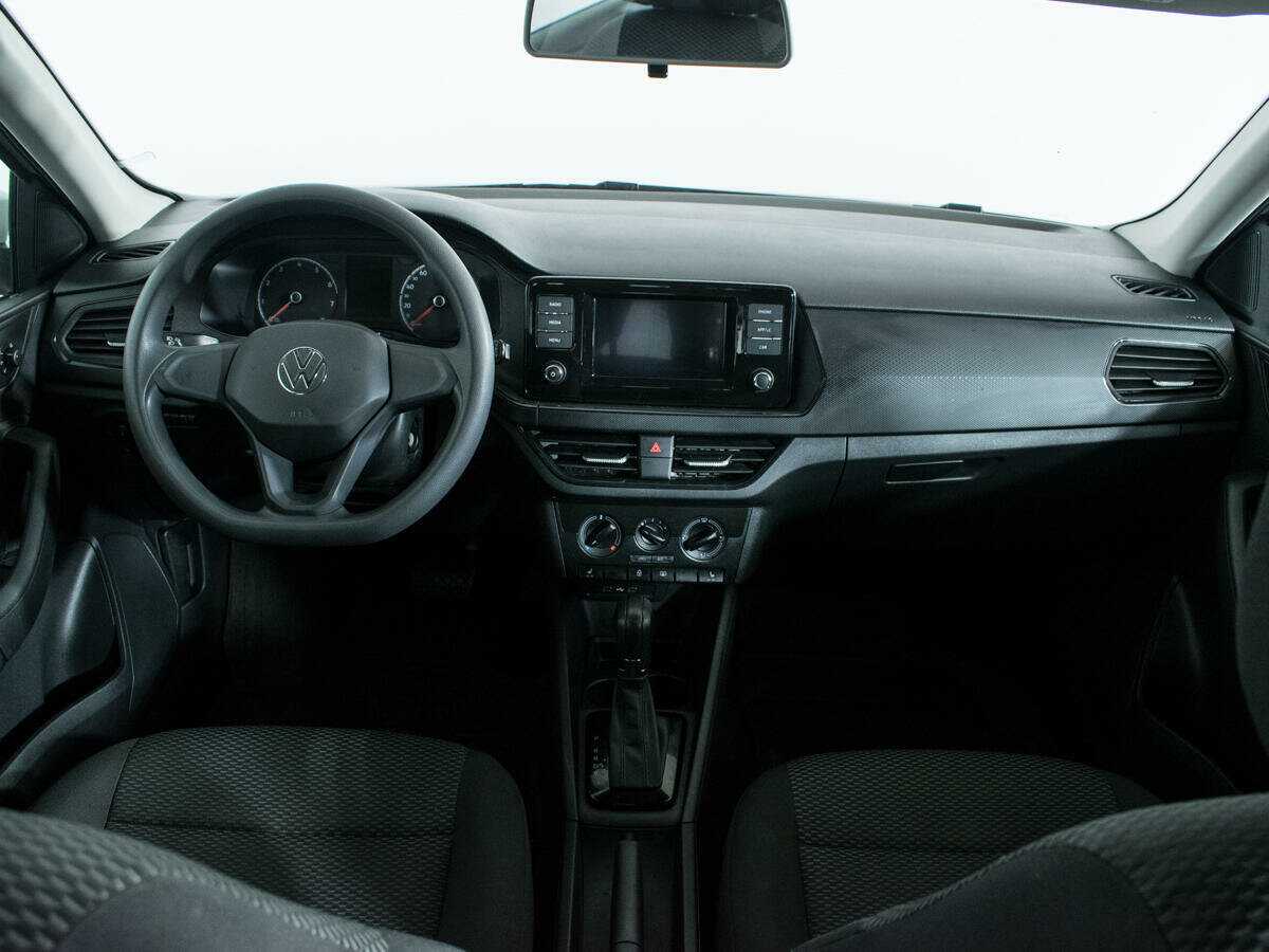 Купить Volkswagen Polo с пробегом. Фото: #11