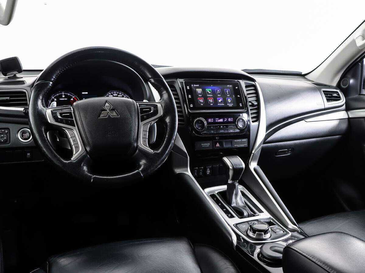 Купить Mitsubishi Pajero Sport с пробегом. Фото: #8