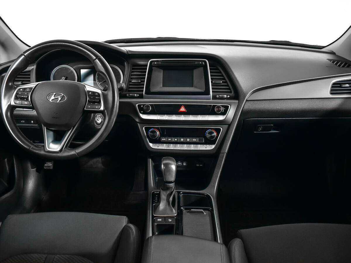 Купить Hyundai Sonata с пробегом. Фото: #11