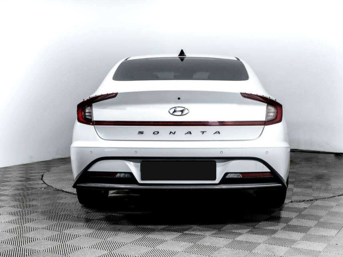 Купить Hyundai Sonata с пробегом. Фото: #4