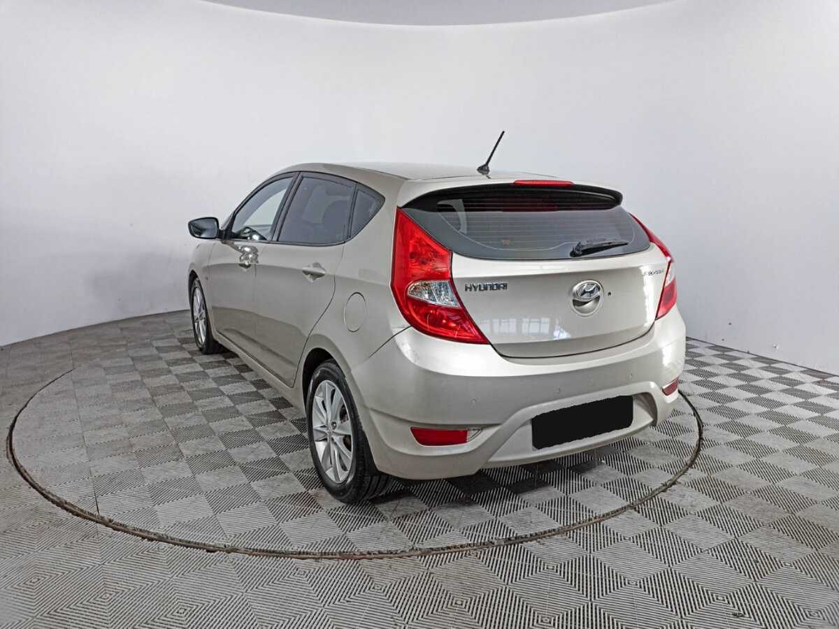 Купить Hyundai Solaris с пробегом. Фото: #6
