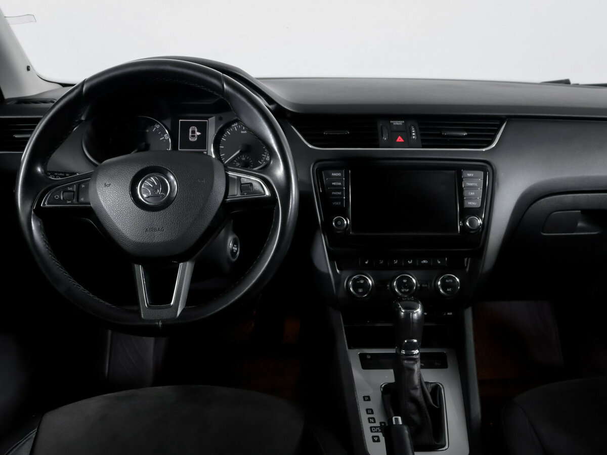 Купить Skoda Octavia с пробегом. Фото: #9