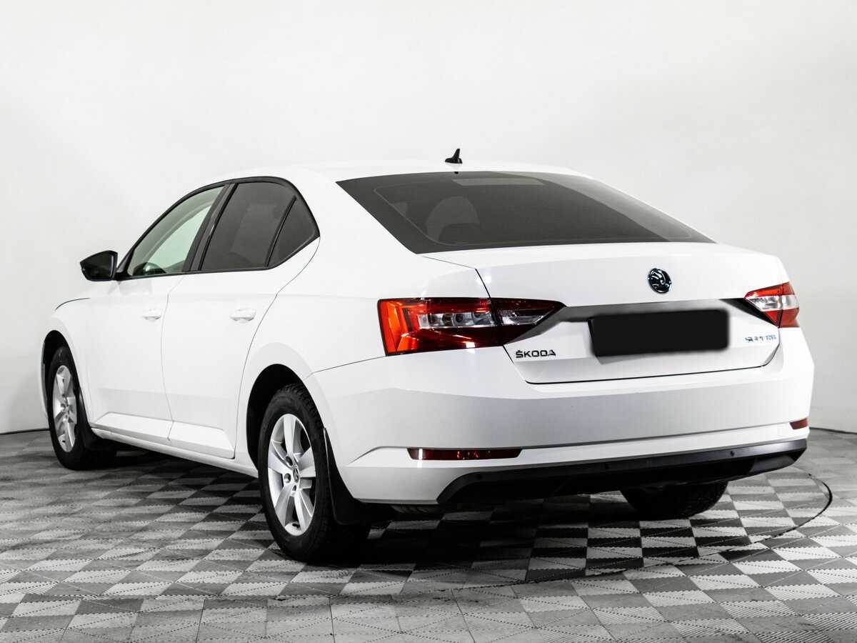 Купить Skoda Superb с пробегом. Фото: #5