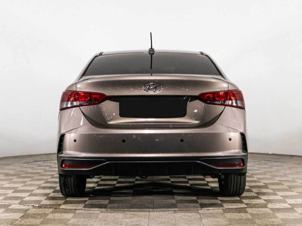 Купить Hyundai Solaris с пробегом. Фото: #5