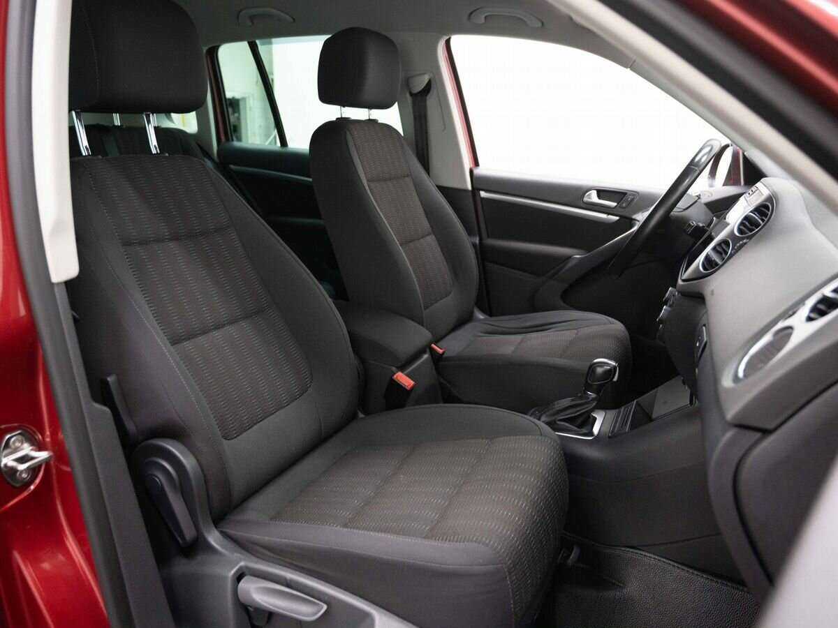 Купить Volkswagen Tiguan с пробегом. Фото: #11