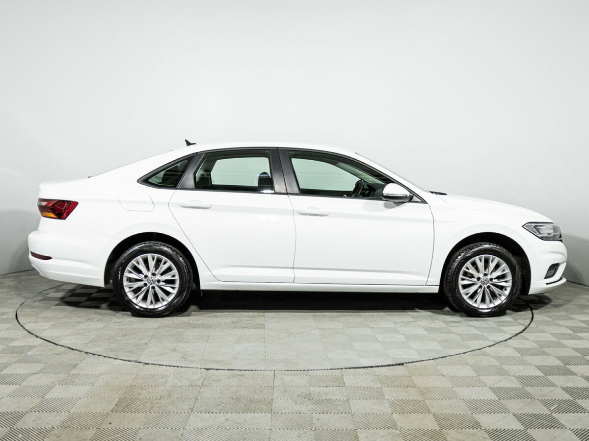 Купить Volkswagen Jetta с пробегом. Фото: #3