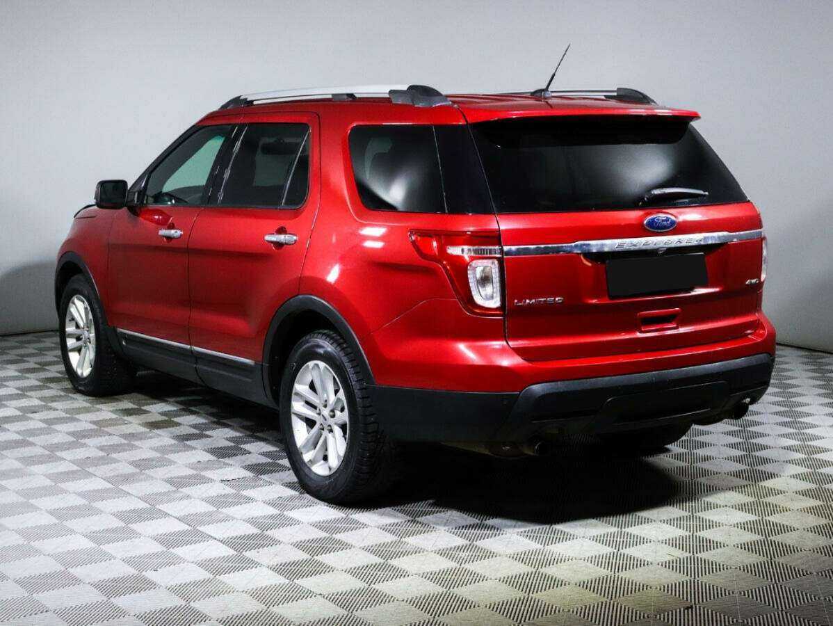 Купить Ford Explorer с пробегом. Фото: #4