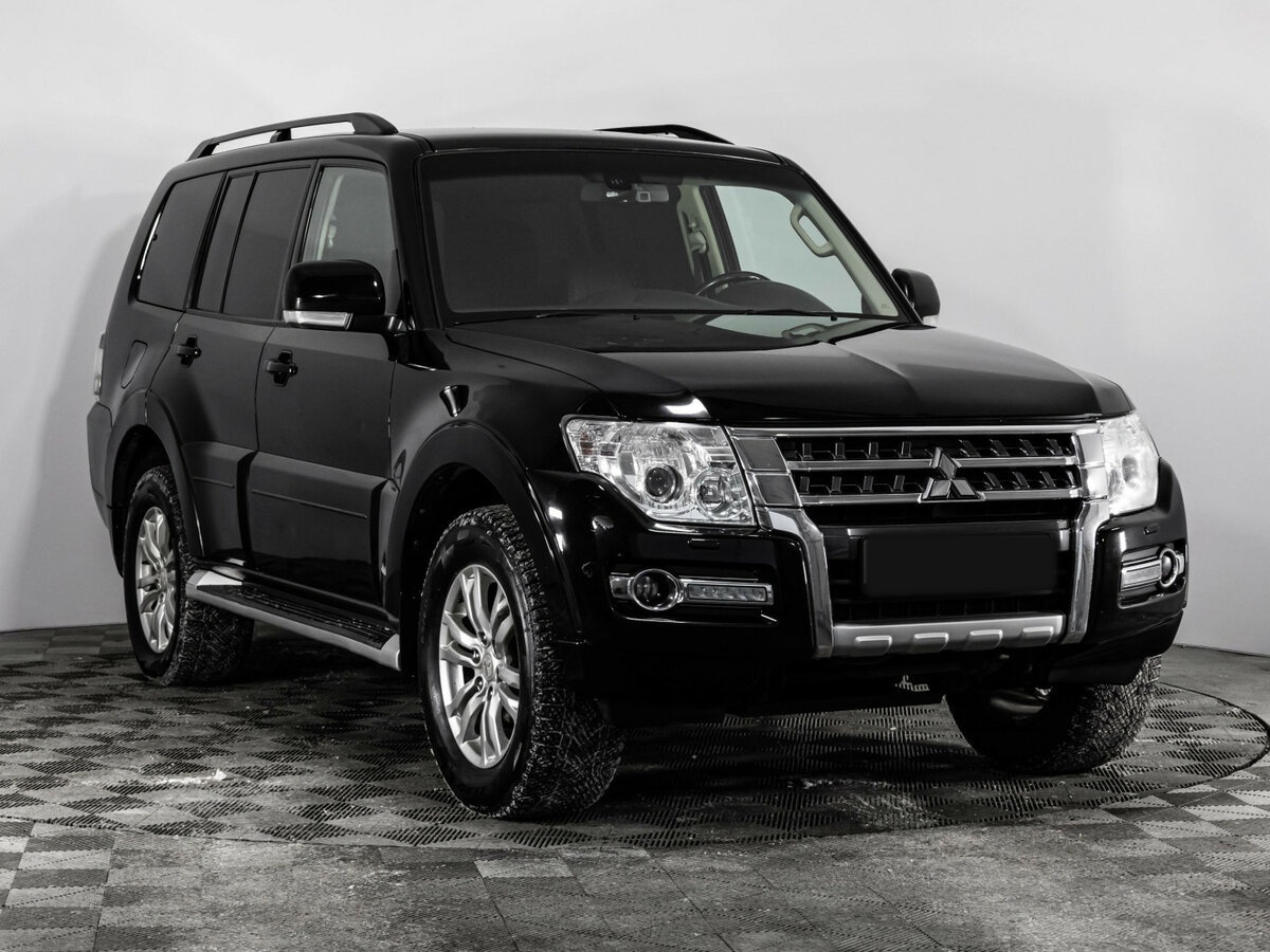 Купить Mitsubishi Pajero с пробегом. Фото: #2