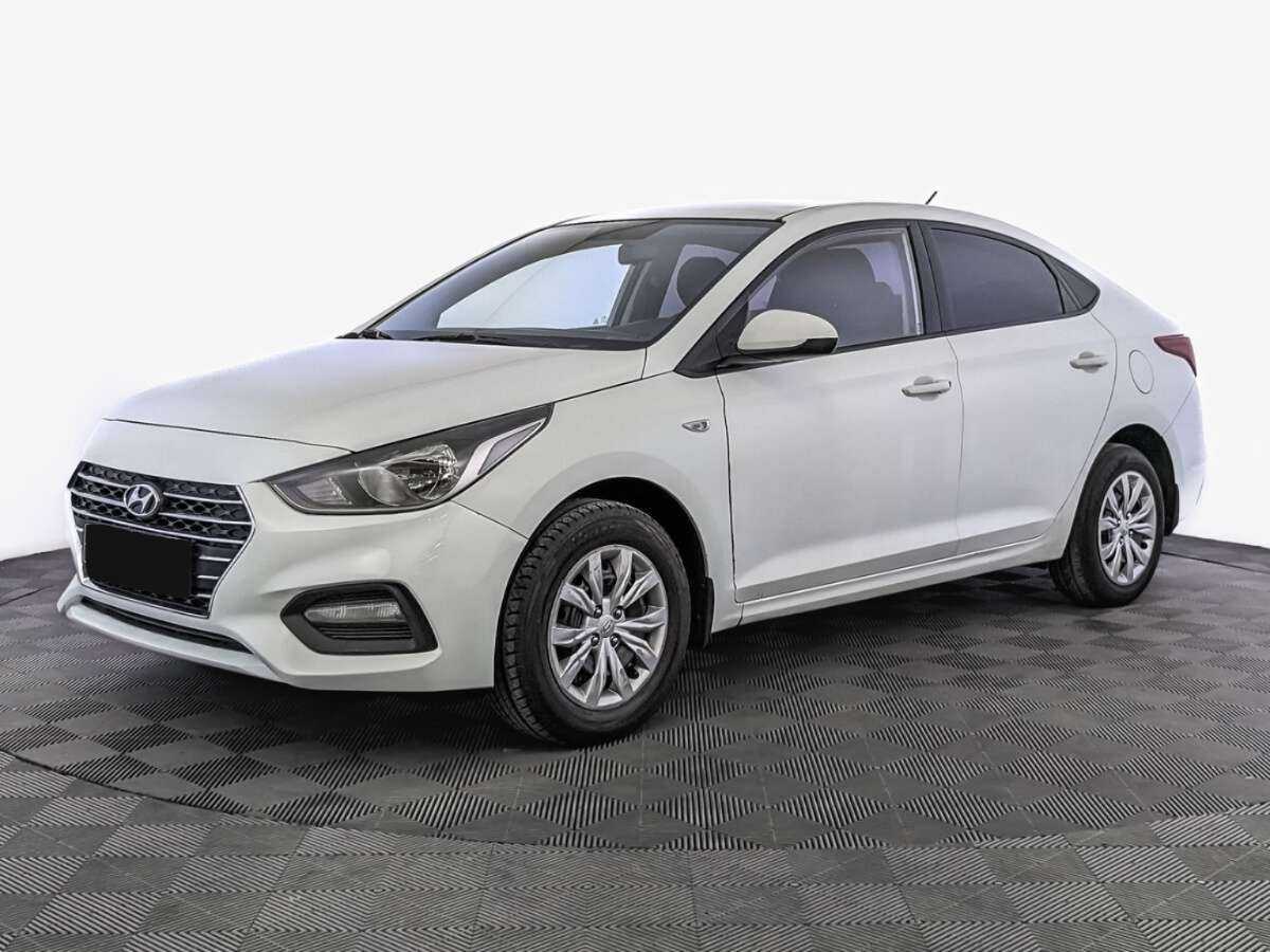 Купить Hyundai Solaris с пробегом. Фото: #0