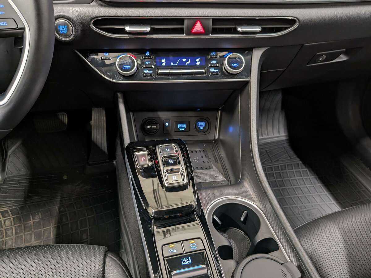 Купить Hyundai Sonata с пробегом. Фото: #17