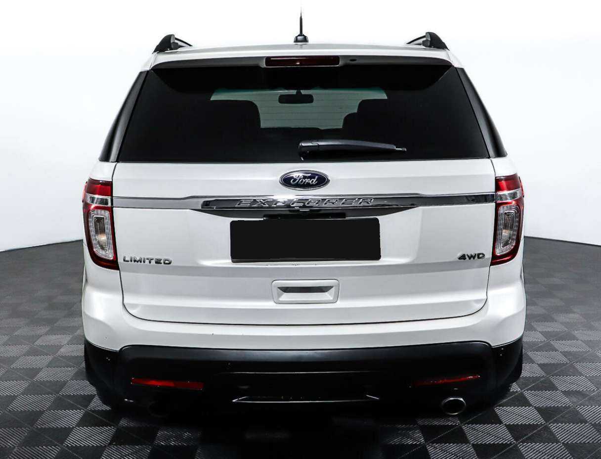 Купить Ford Explorer с пробегом. Фото: #5