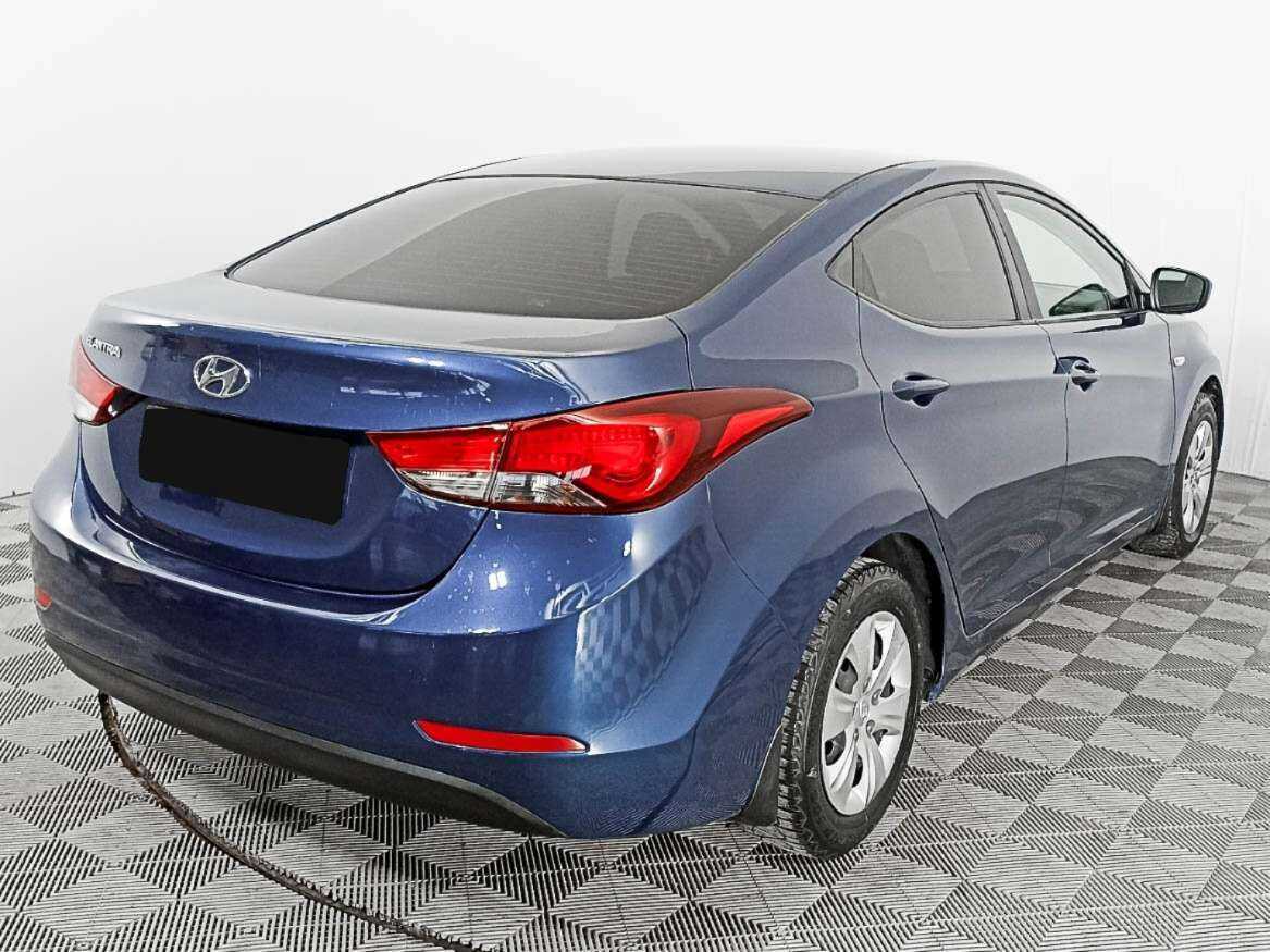 Купить Hyundai Elantra с пробегом. Фото: #3