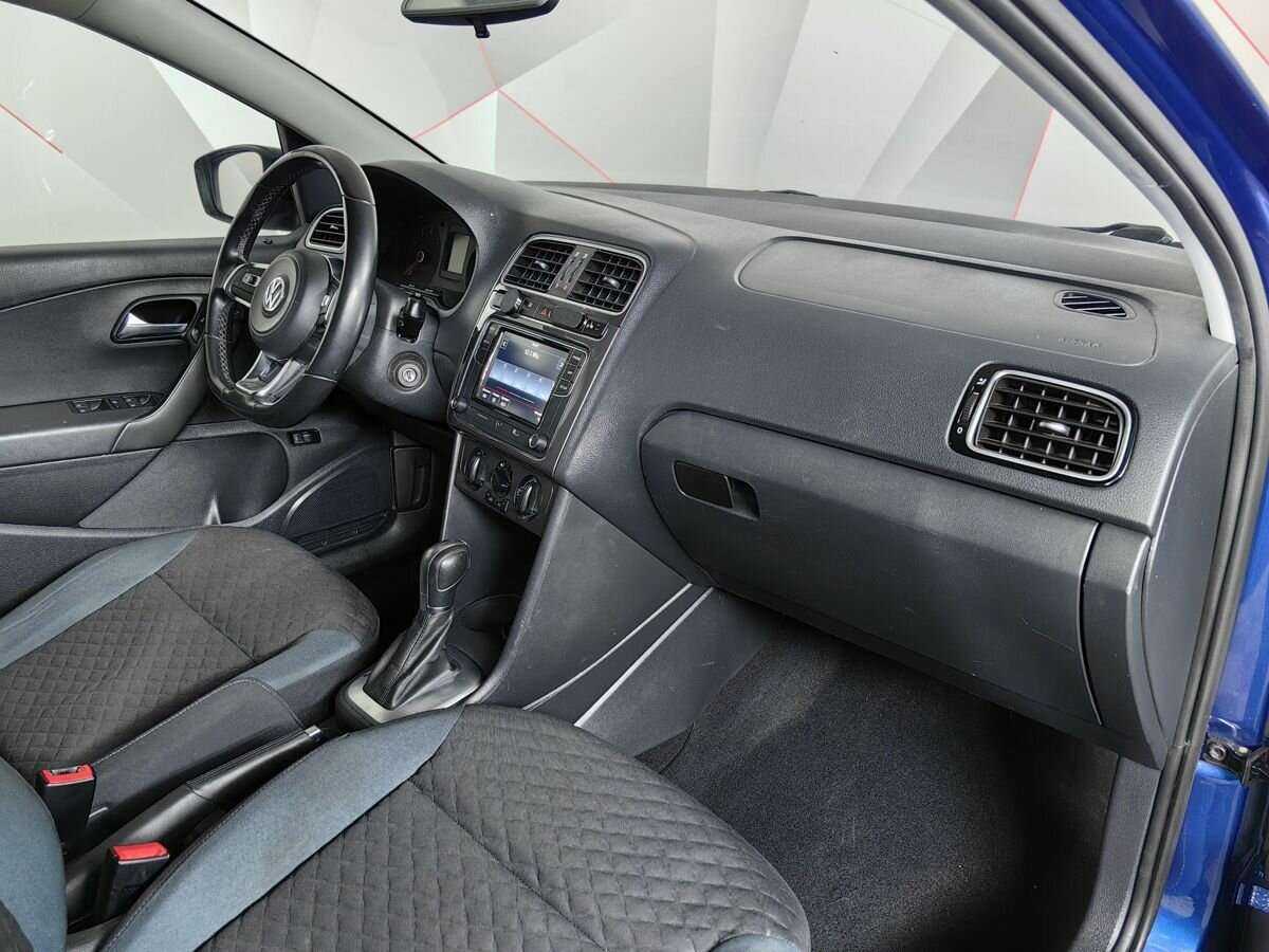 Купить Volkswagen Polo с пробегом. Фото: #8