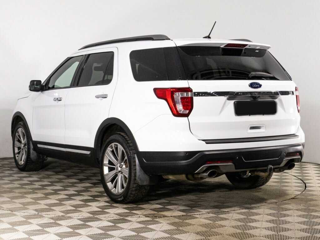 Купить Ford Explorer с пробегом. Фото: #5
