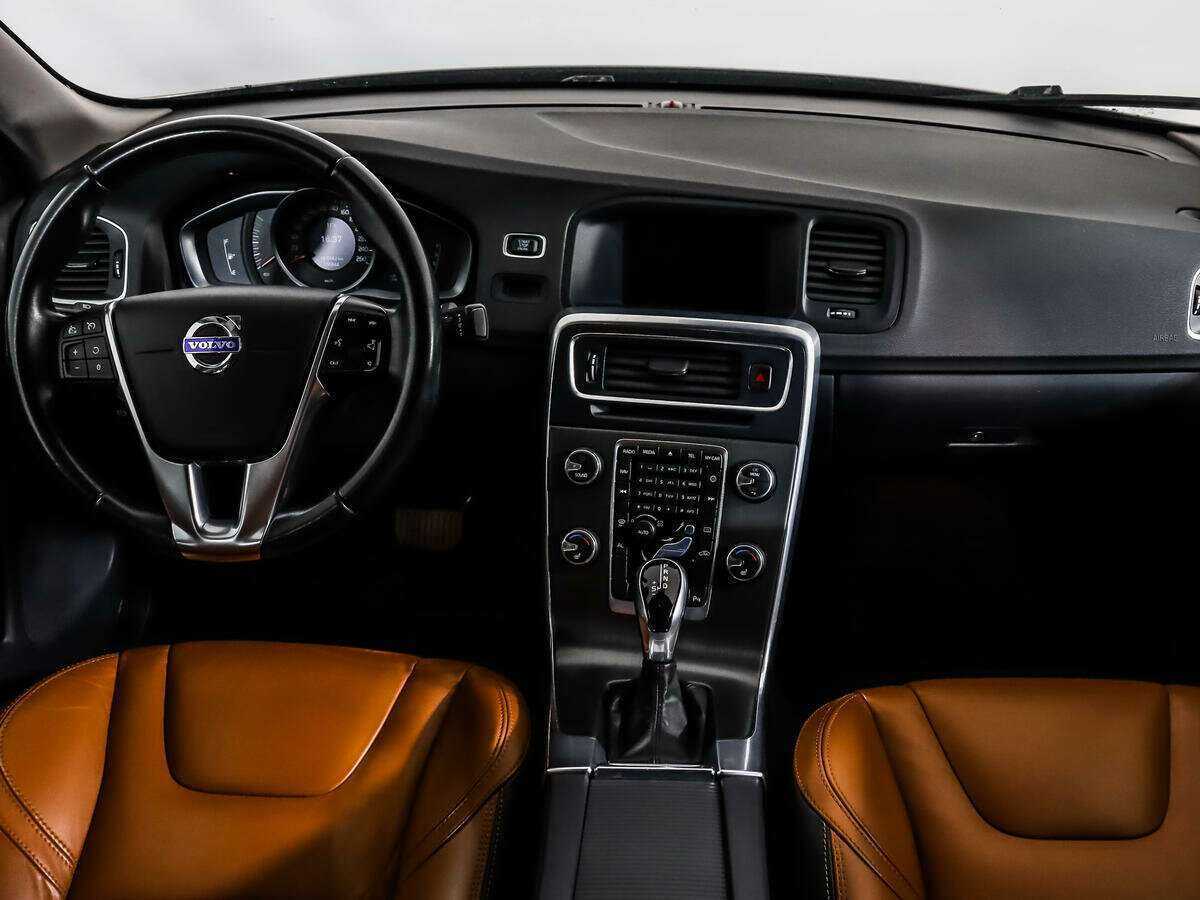 Купить Volvo S60 с пробегом. Фото: #12
