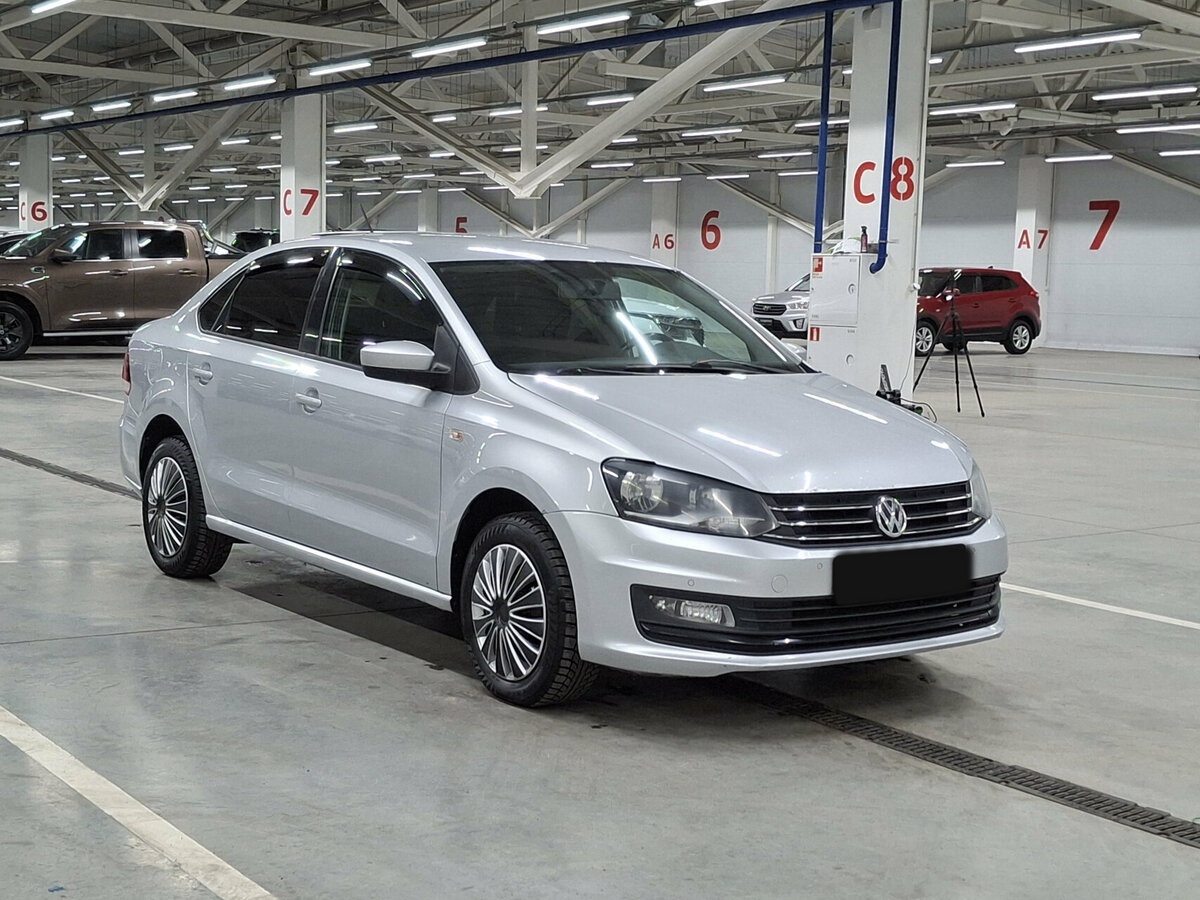 Купить Volkswagen Polo с пробегом. Фото: #2