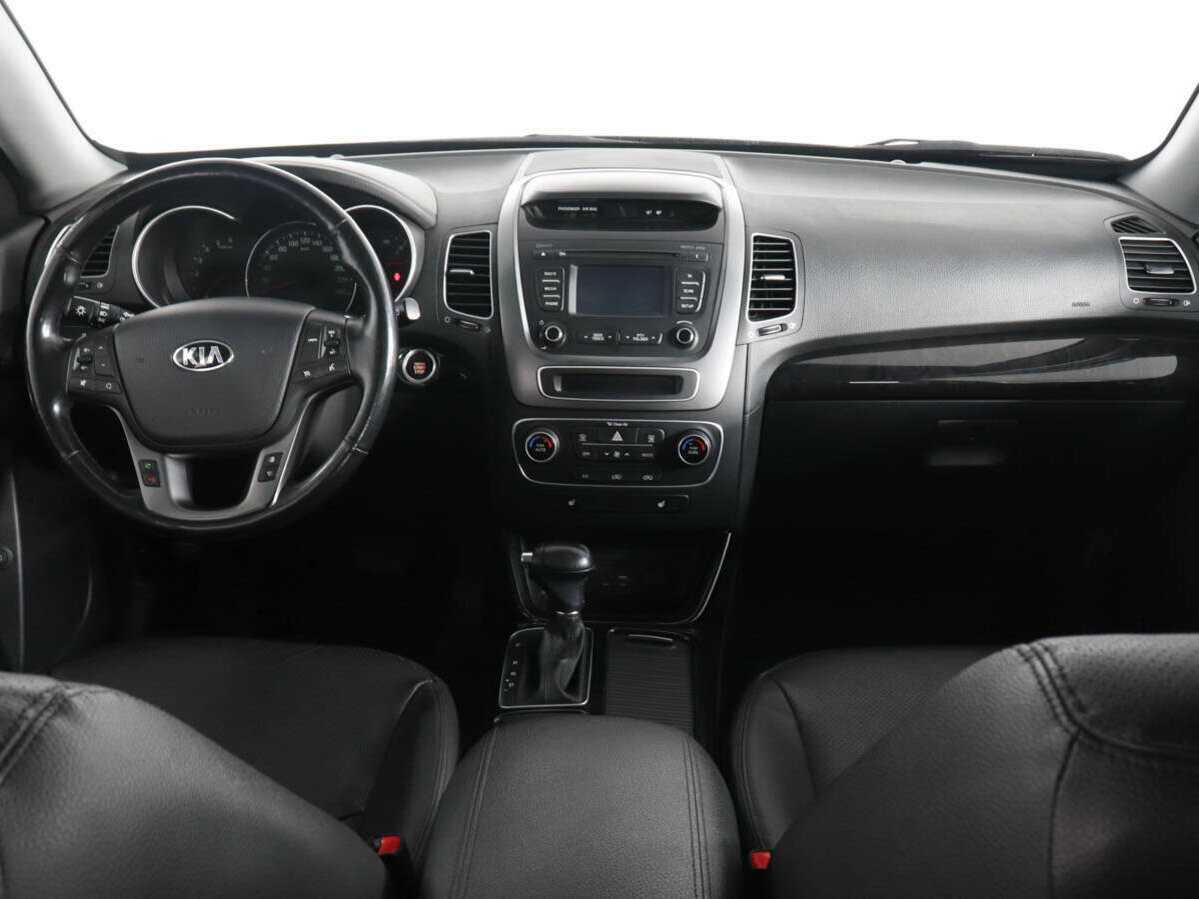 Купить Kia Sorento с пробегом. Фото: #10