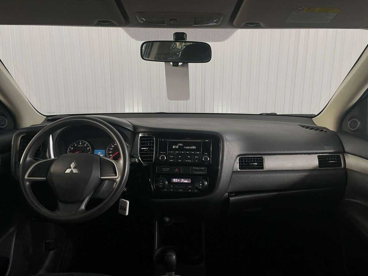 Купить Mitsubishi Outlander с пробегом. Фото: #8