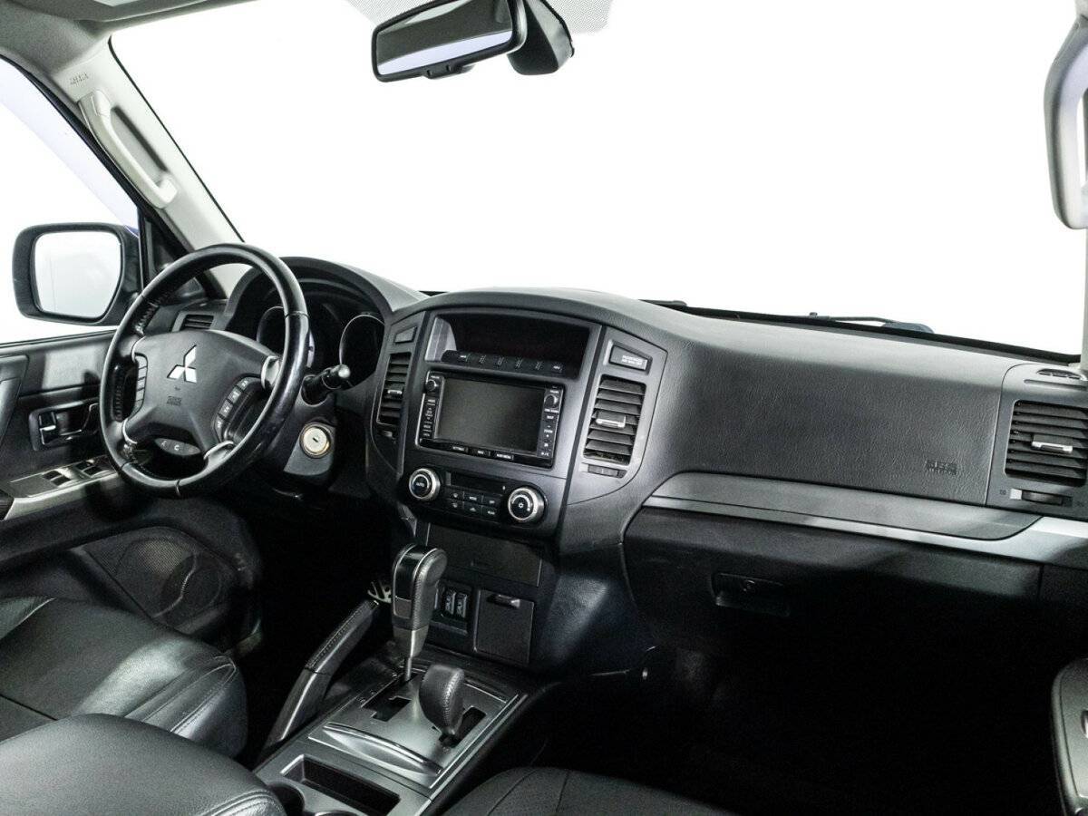 Купить Mitsubishi Pajero с пробегом. Фото: #6
