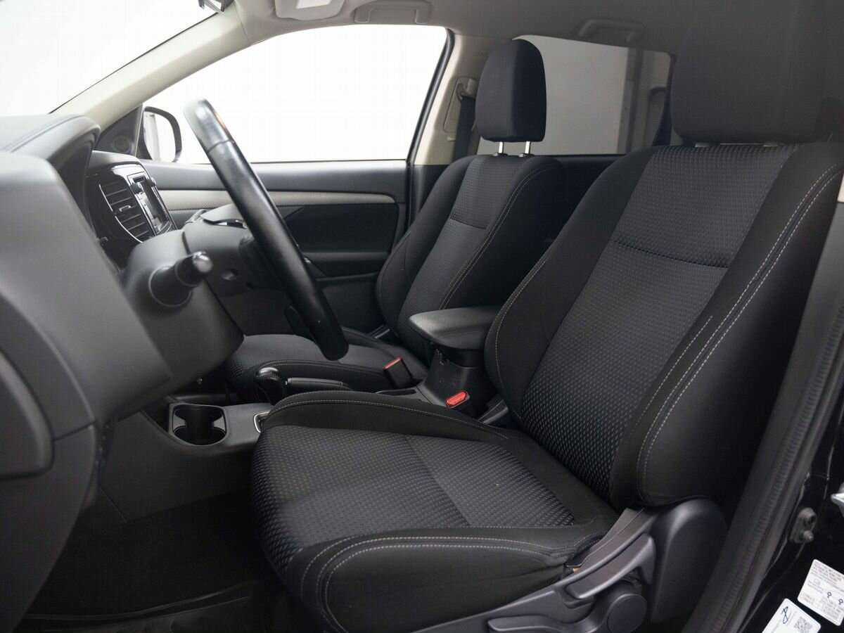 Купить Mitsubishi Outlander с пробегом. Фото: #7