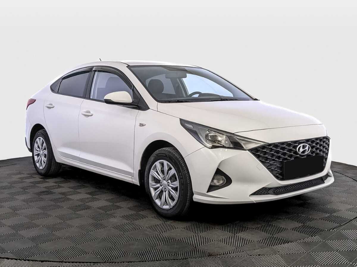Купить Hyundai Solaris с пробегом. Фото: #2