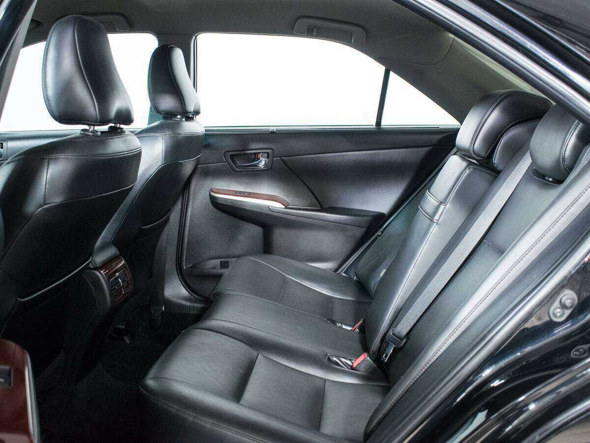 Купить Toyota Camry с пробегом. Фото: #9