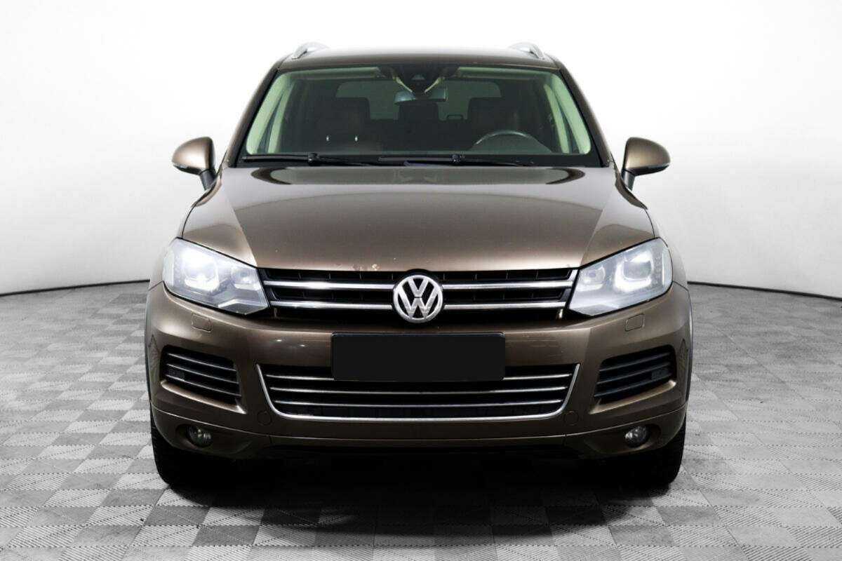Купить Volkswagen Touareg с пробегом. Фото: #1