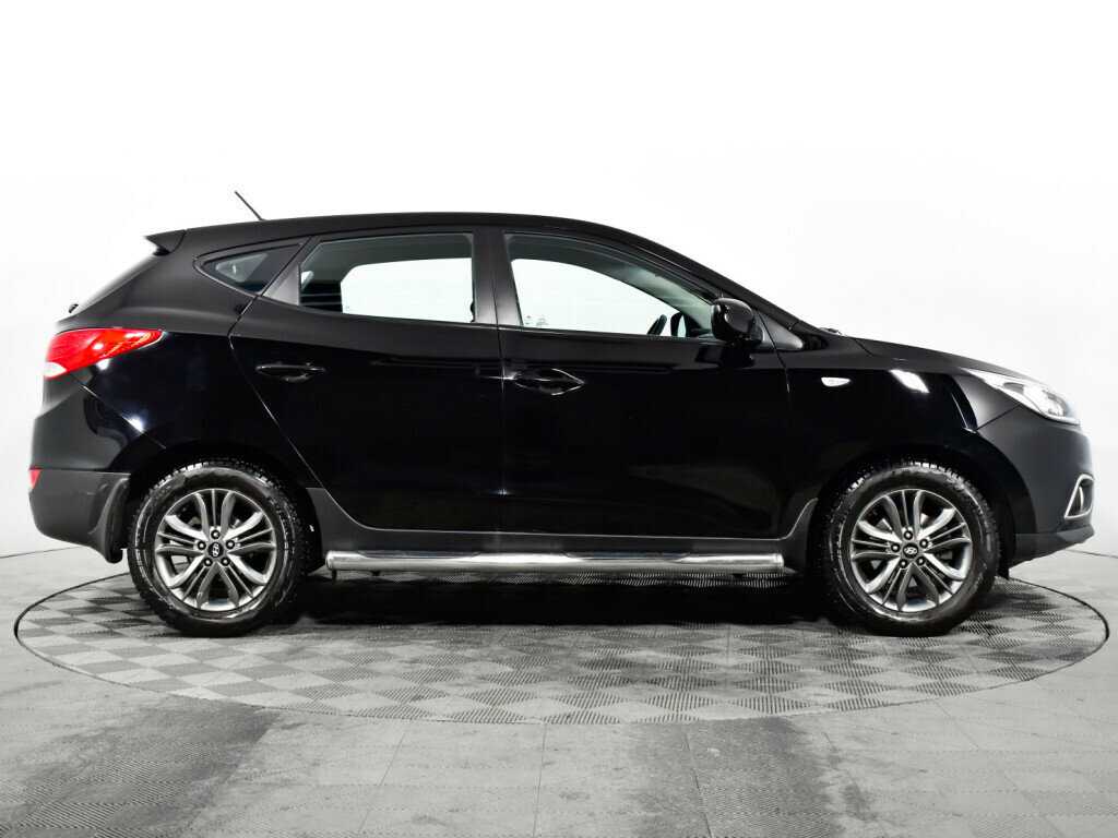 Купить Hyundai ix35 с пробегом. Фото: #3