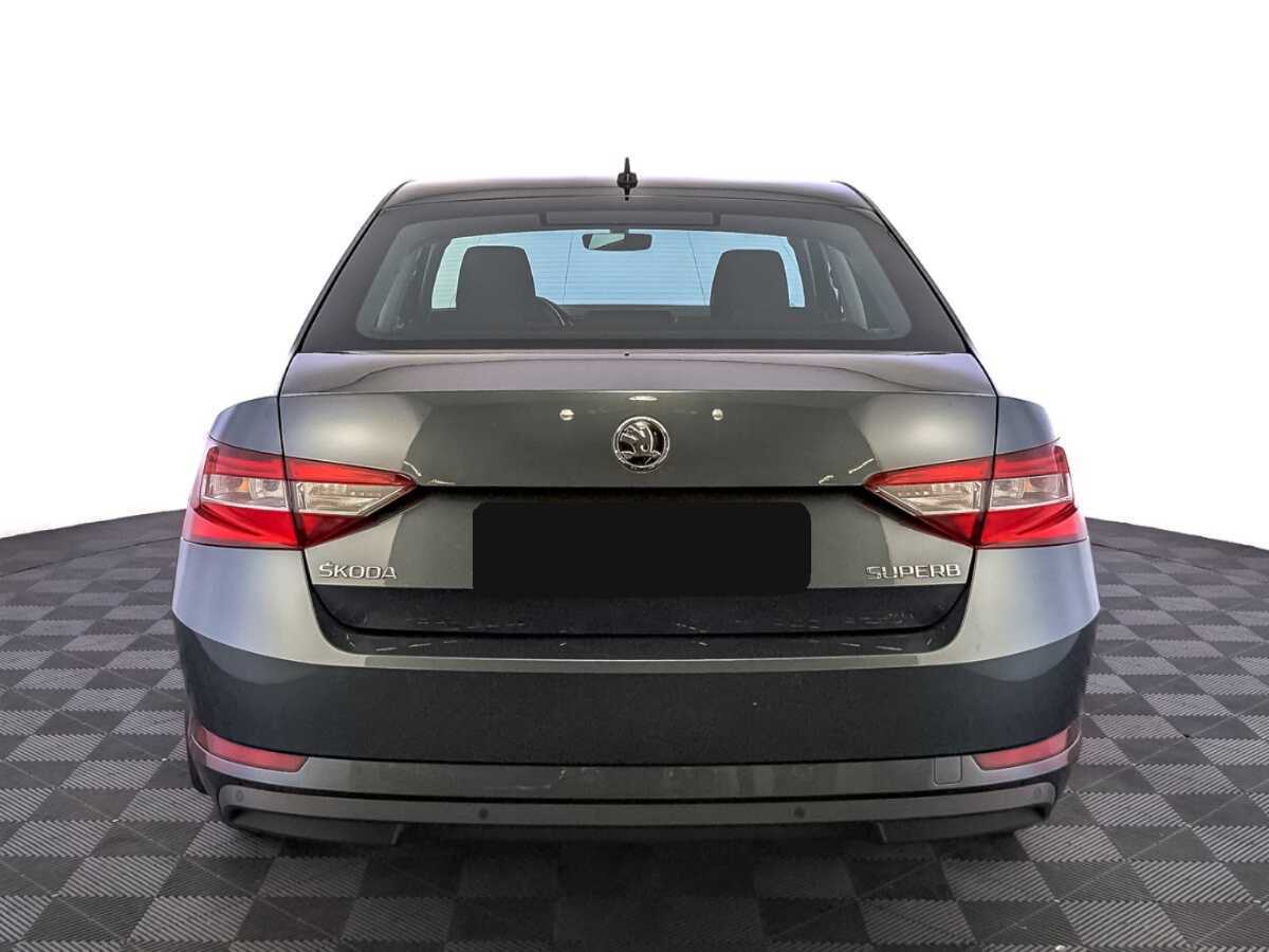 Купить Skoda Superb с пробегом. Фото: #5