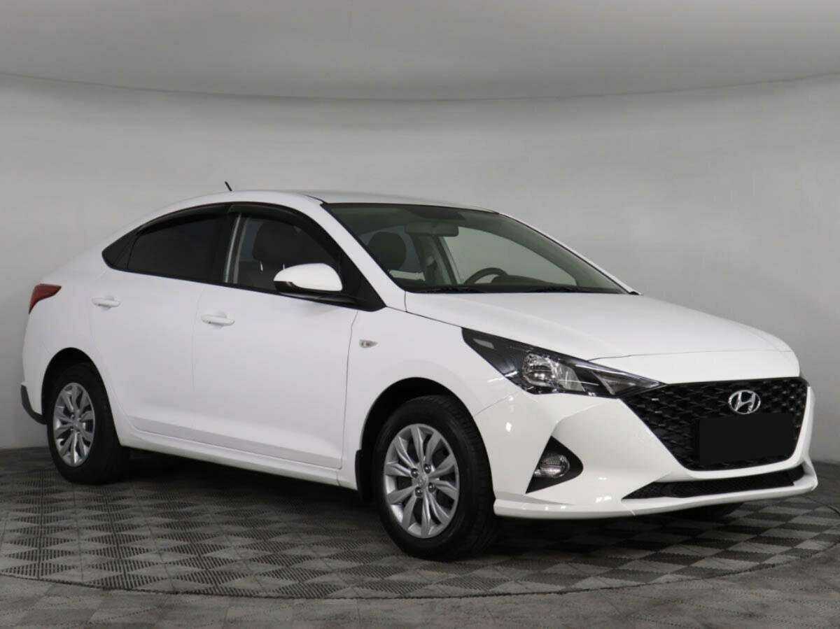 Купить Hyundai Solaris с пробегом. Фото: #2