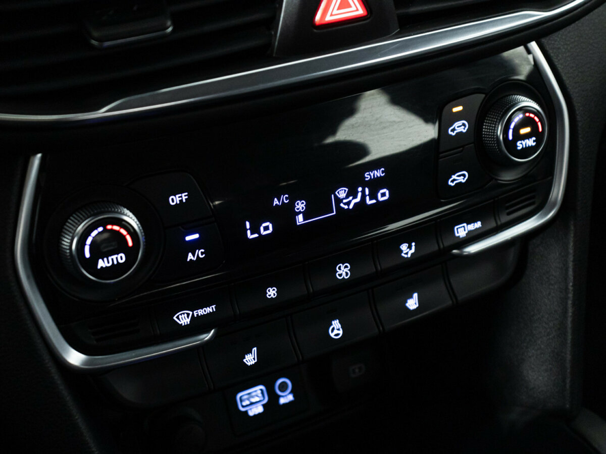 Купить Hyundai Santa Fe с пробегом. Фото: #13