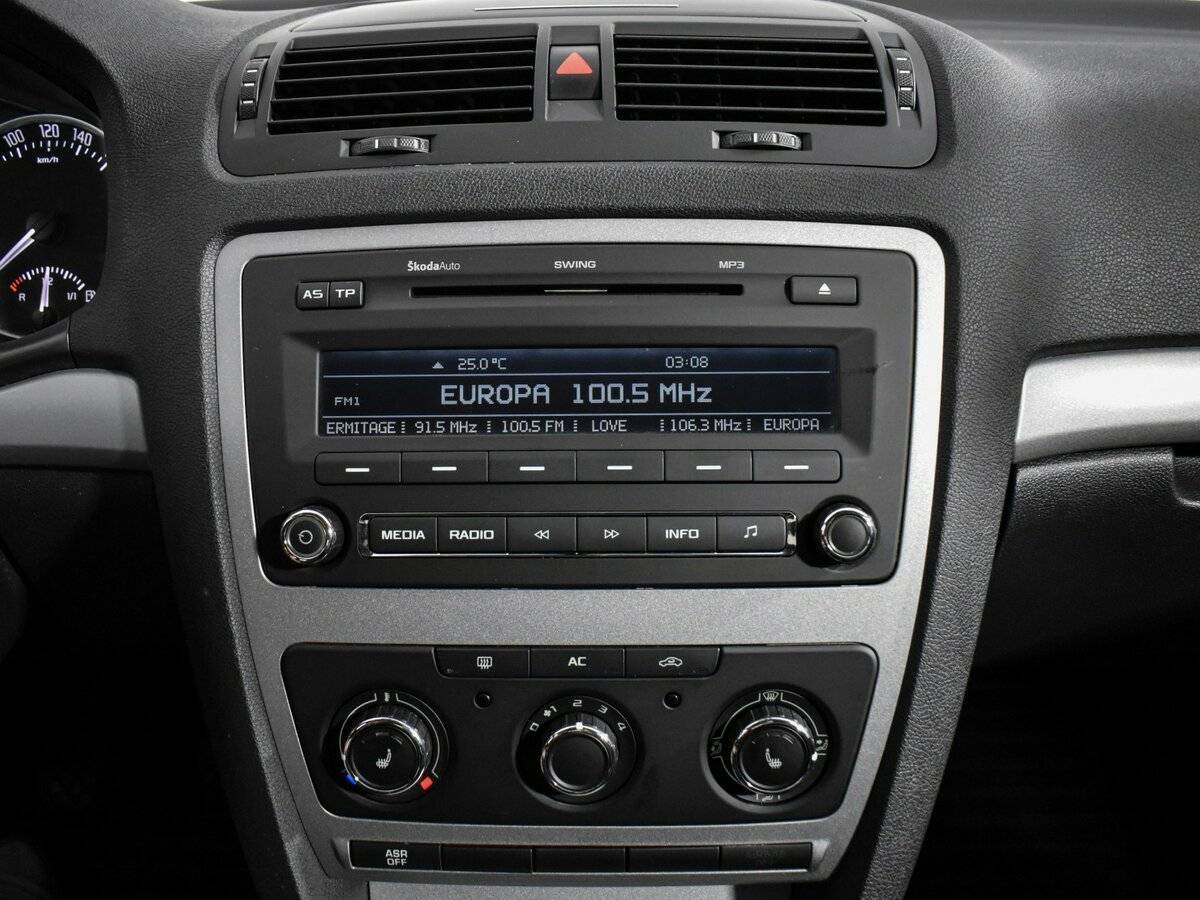 Купить Skoda Octavia с пробегом. Фото: #14