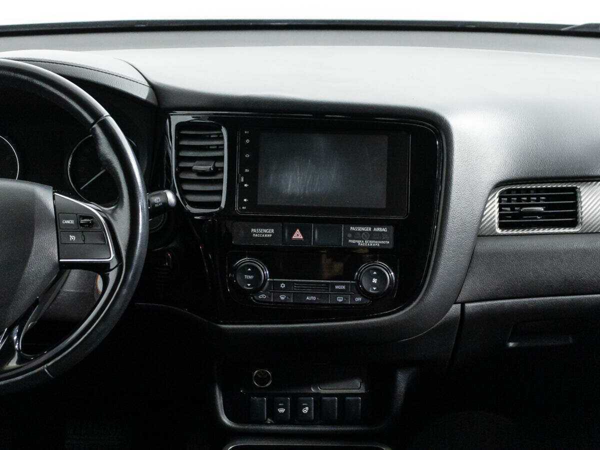 Купить Mitsubishi Outlander с пробегом. Фото: #13