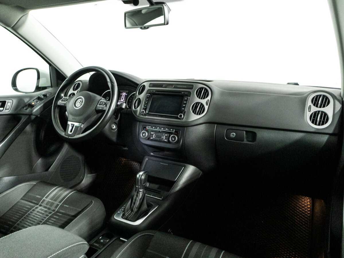 Купить Volkswagen Tiguan с пробегом. Фото: #8