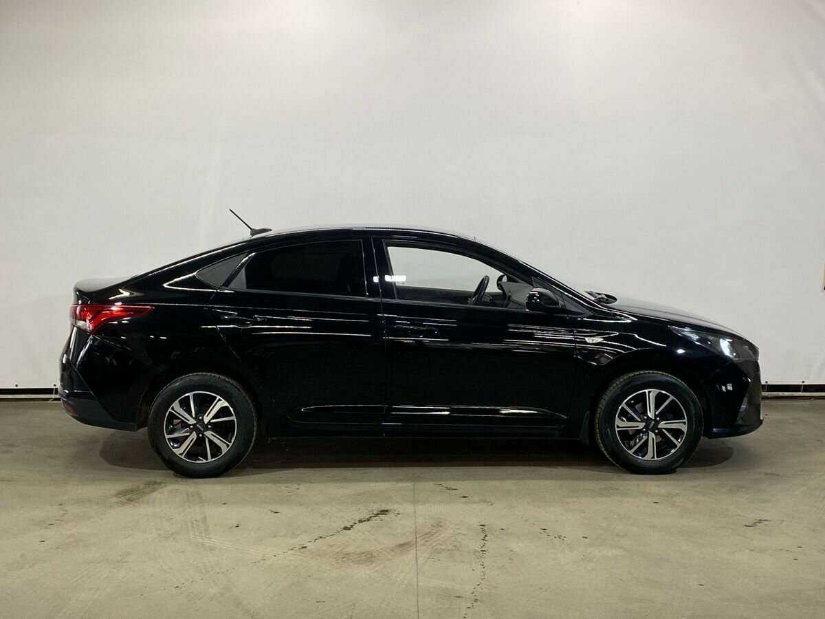 Купить Hyundai Solaris с пробегом. Фото: #3