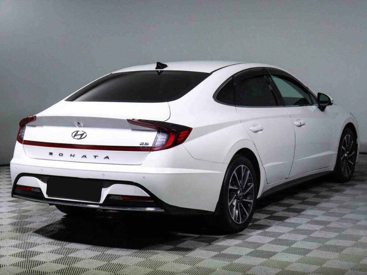 Купить Hyundai Sonata с пробегом. Фото: #3