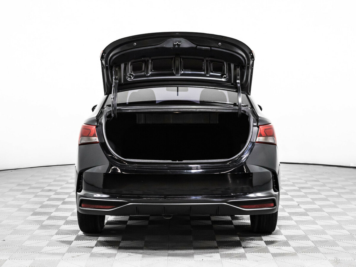 Купить Hyundai Solaris с пробегом. Фото: #10
