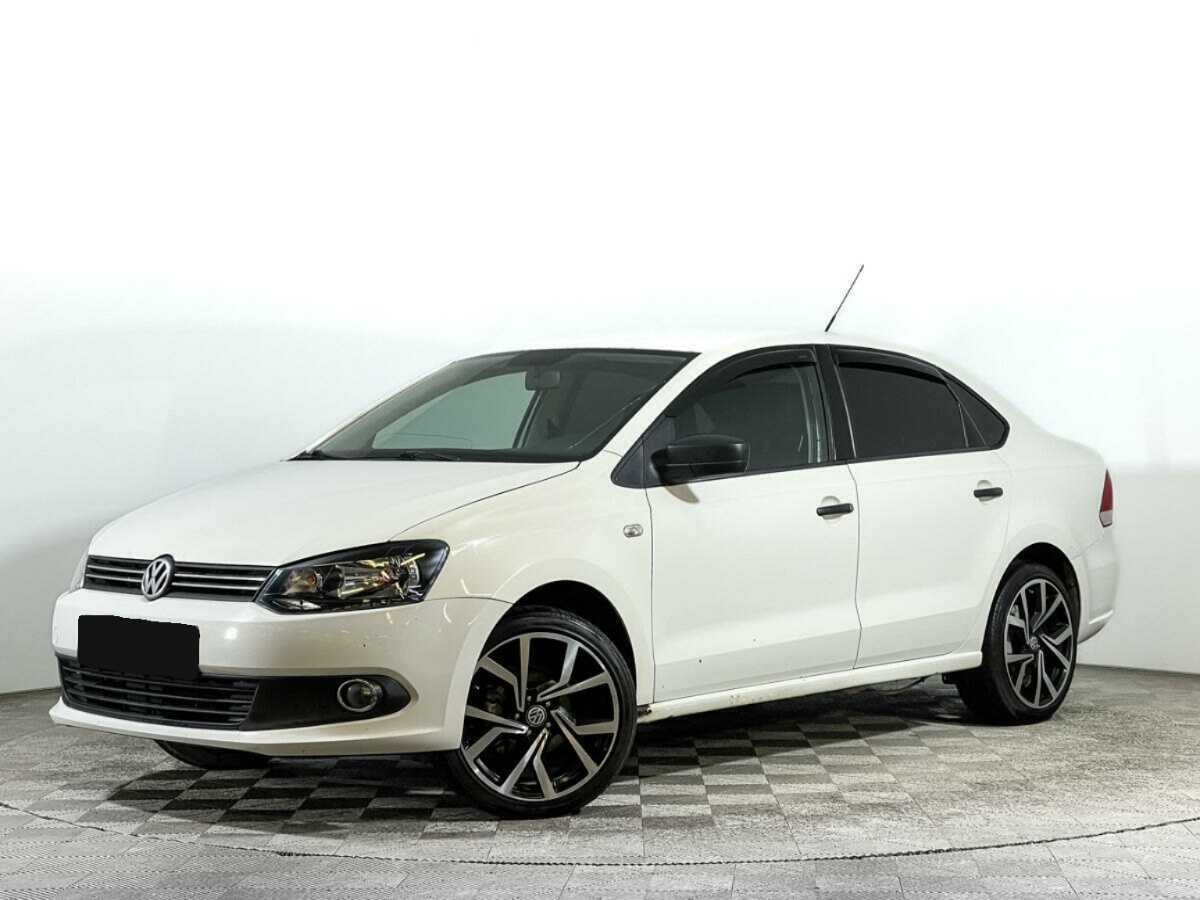 Купить Volkswagen Polo с пробегом. Посмотреть фото