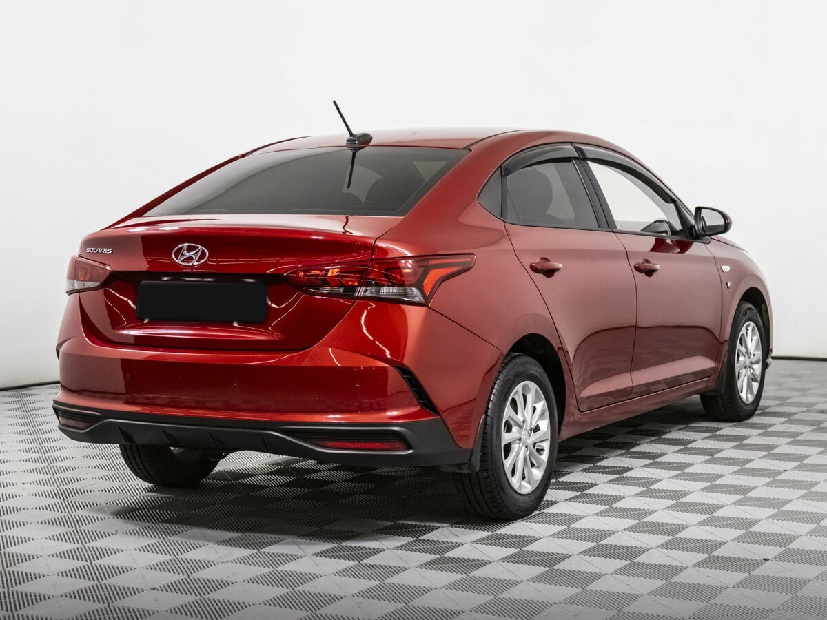 Купить Hyundai Solaris с пробегом. Фото: #4