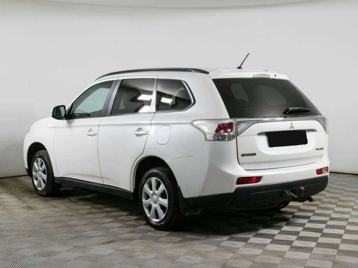 Купить Mitsubishi Outlander с пробегом. Фото: #5