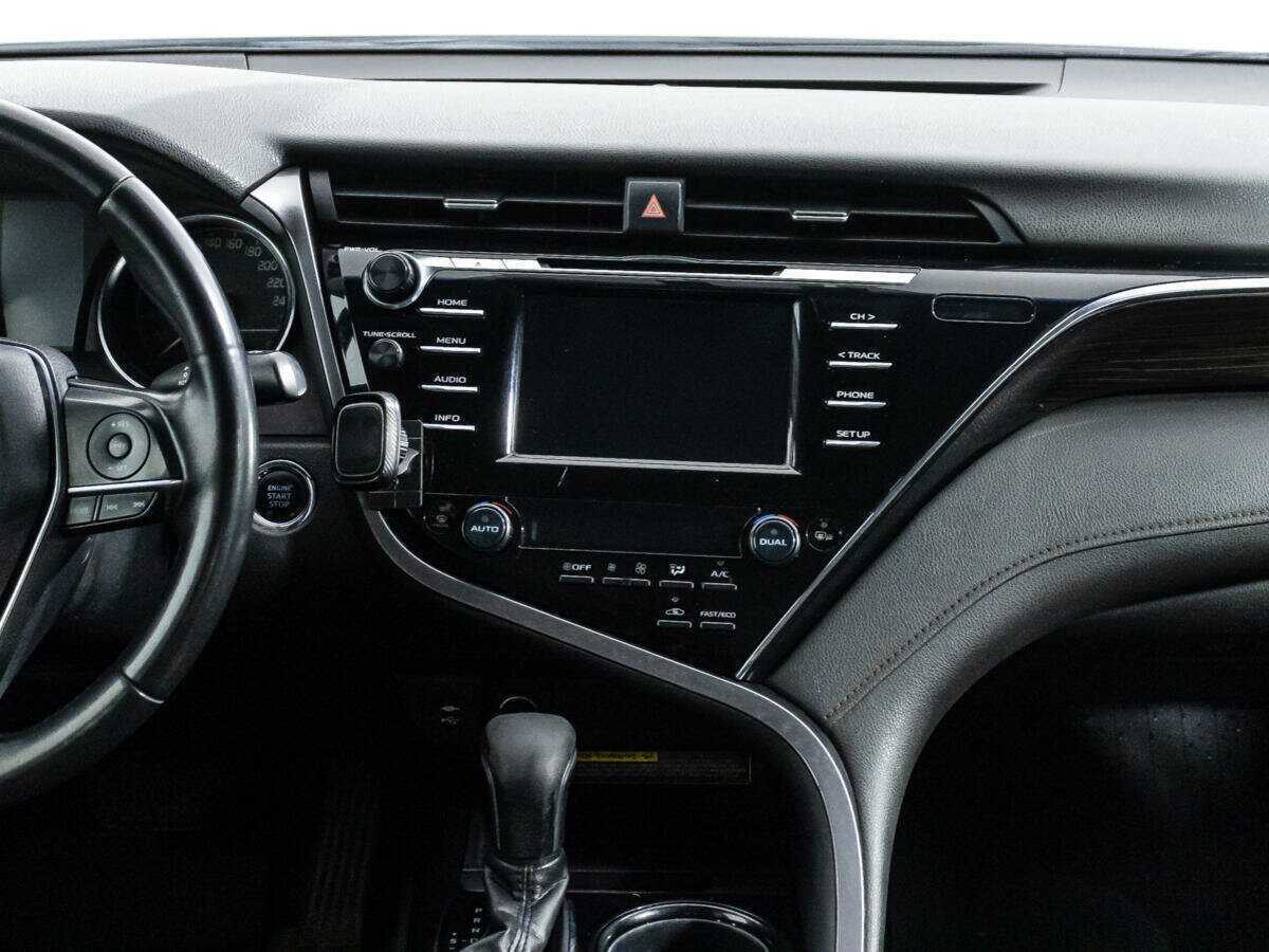 Купить Toyota Camry с пробегом. Фото: #13